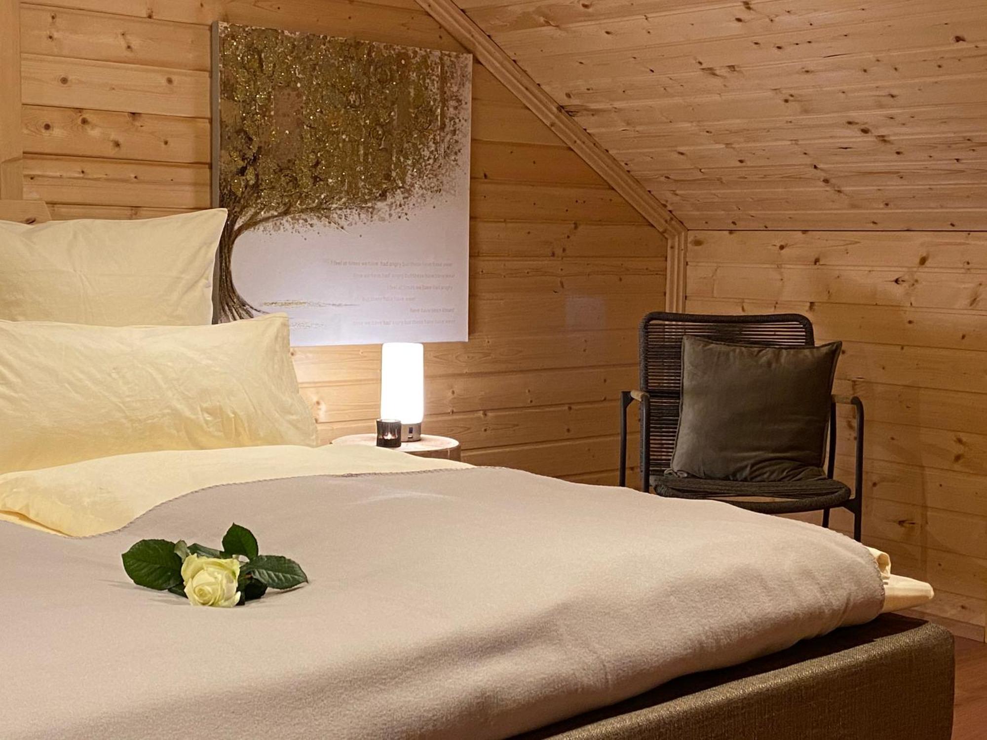 Holzhaus Onkel Fritz Mit Sauna Und Whirlwanne Esch  Eksteriør billede